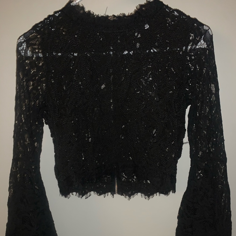 Fashion nova crop top lace